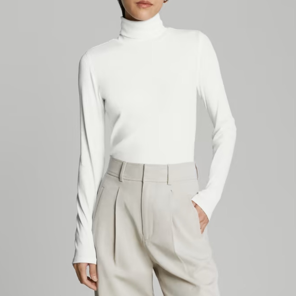 Abercrombie and Fitch white turtleneck